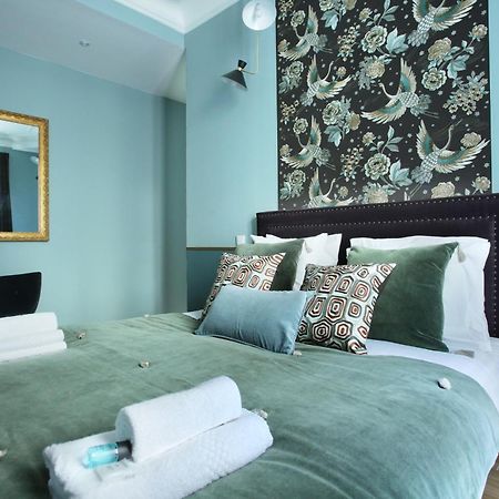 Apartment Champ De Mars - Tour Eiffel By Studio Prestige Paris Bagian luar foto