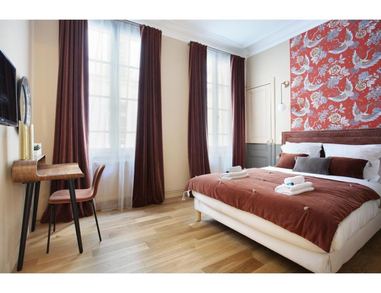 Apartment Champ De Mars - Tour Eiffel By Studio Prestige Paris Bagian luar foto