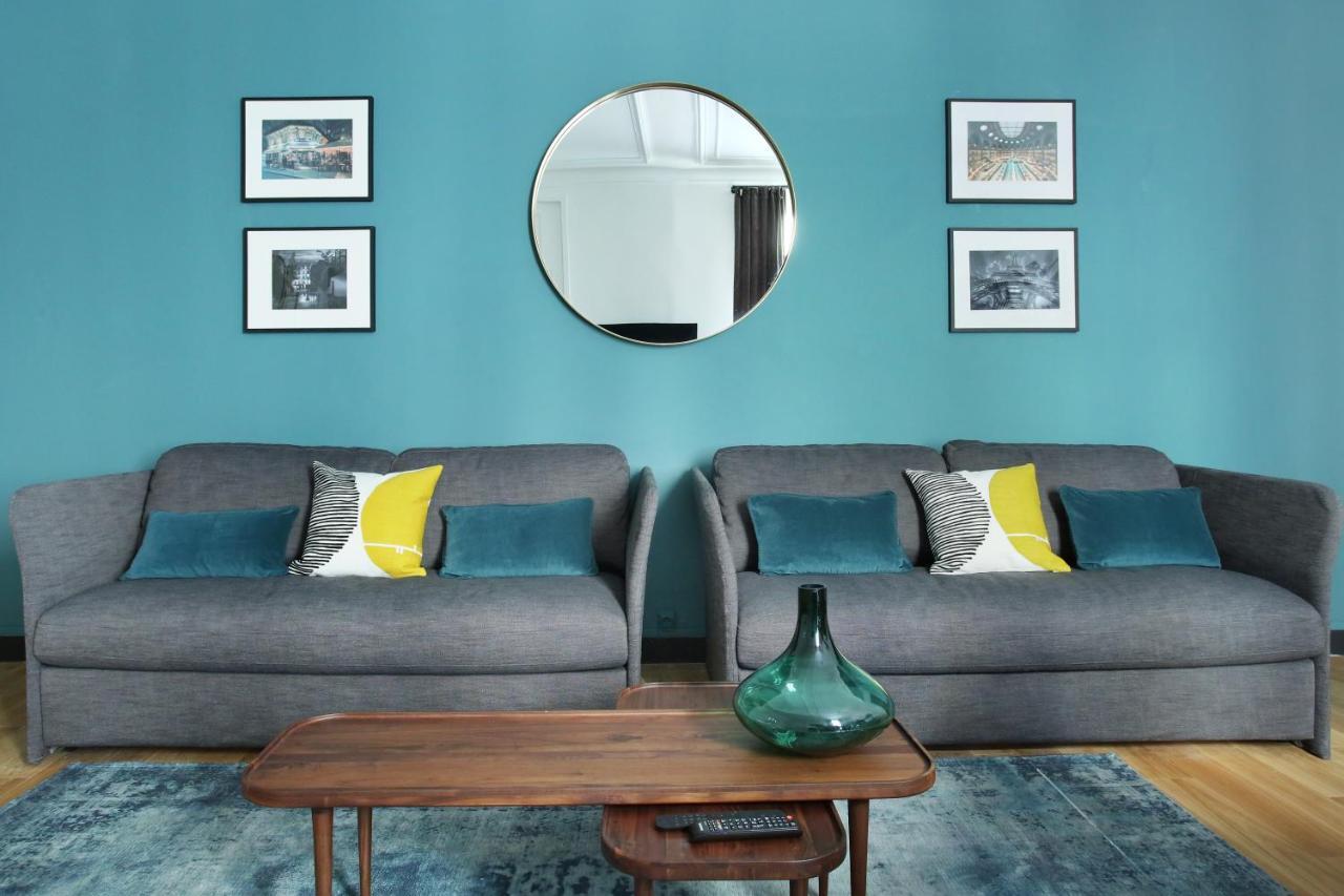 Apartment Champ De Mars - Tour Eiffel By Studio Prestige Paris Bagian luar foto