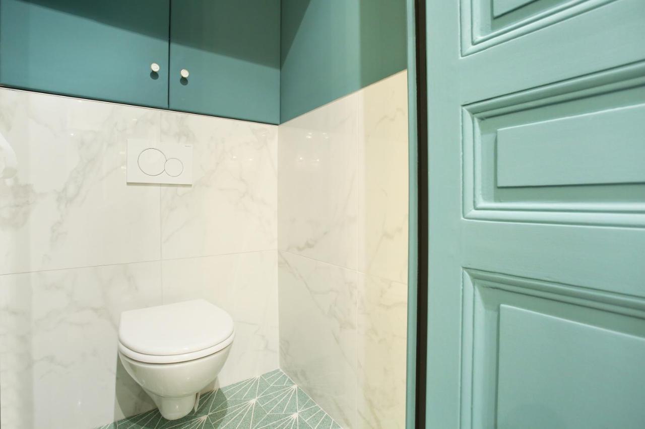 Apartment Champ De Mars - Tour Eiffel By Studio Prestige Paris Bagian luar foto